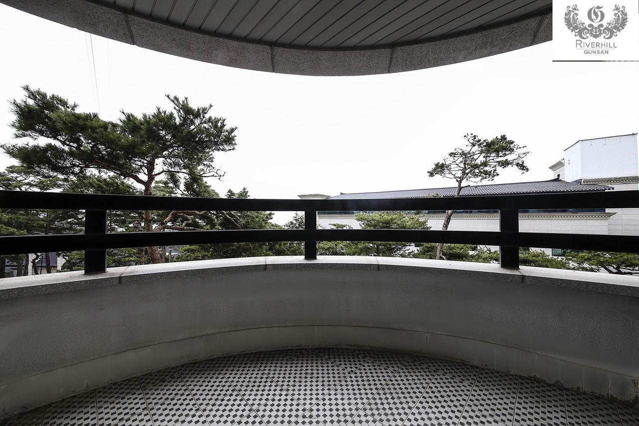 Gunsan River Hill Tourist Hotel Εξωτερικό φωτογραφία