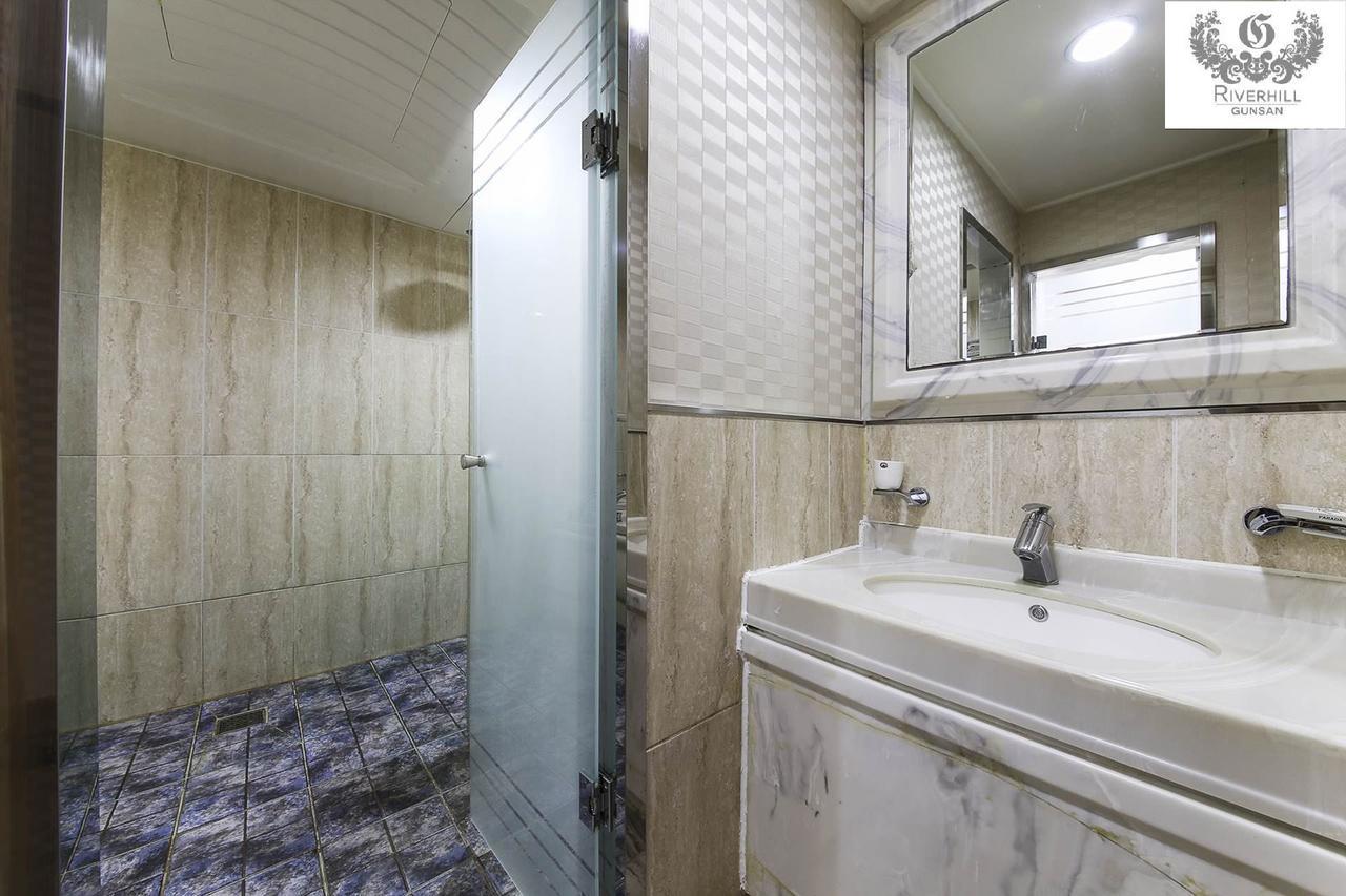Gunsan River Hill Tourist Hotel Εξωτερικό φωτογραφία